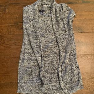 GAP Sleeveless Cardigan